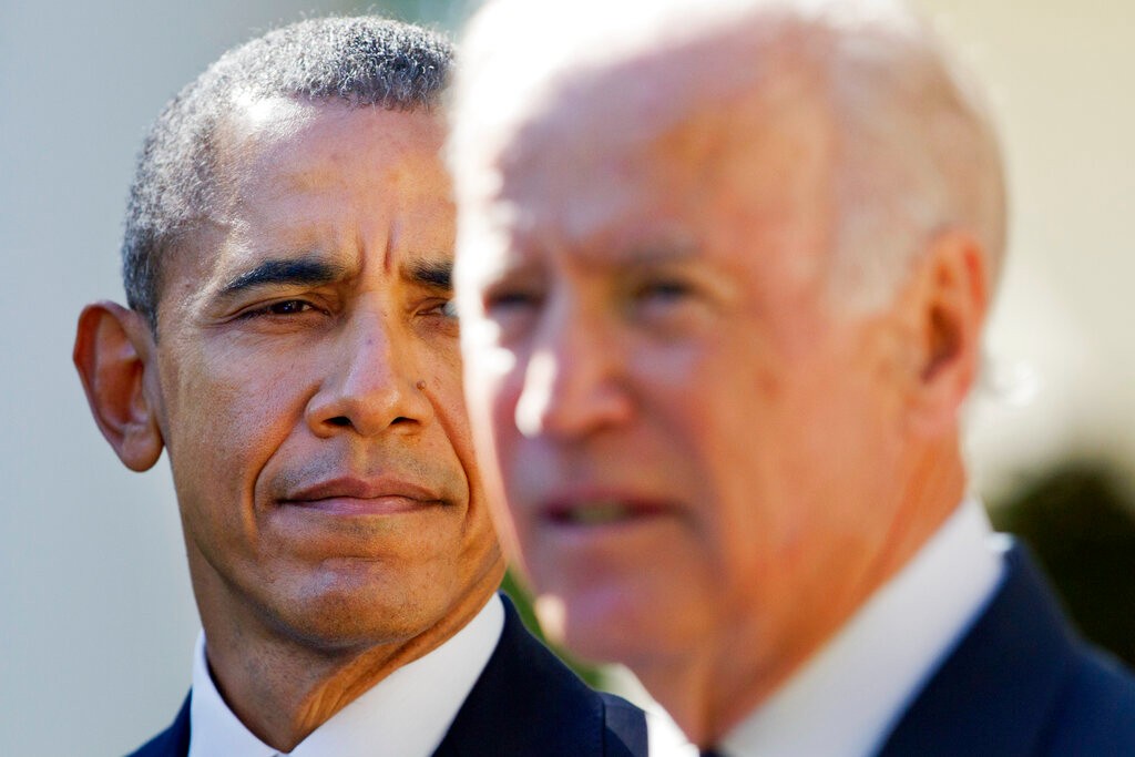 前总统奥巴马最近几天对盟友表示，他认为总统拜登的胜选途径已大大缩小