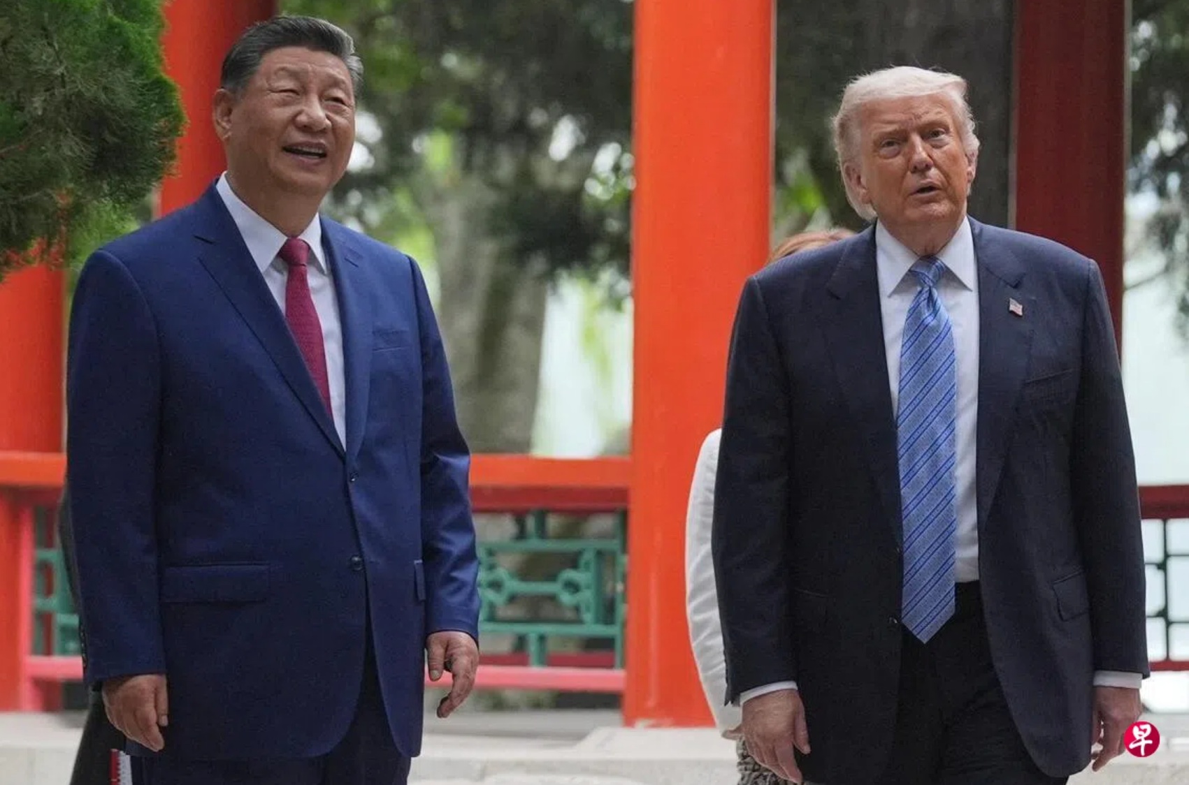 中国国家主席习近平在中南海同美国总统特朗普举行小范围会晤