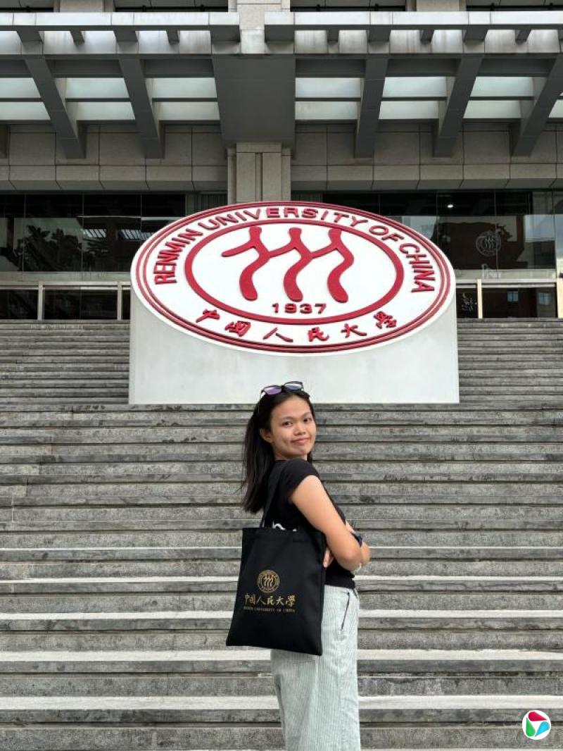 正在中国人民大学修读新闻学的马国留学生吴巧盈，在奖学金支持下开启留华之路 ...